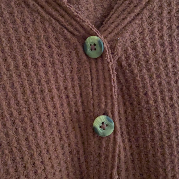 American Eagle Comfy Sweater - Picture 3 of 5